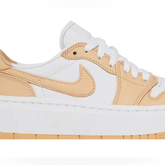 Wmns Air Jordan 1 Elevate Low 'White Onyx' Size 8 - Picture 4 of 8